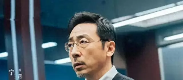 《她的盛焰》六集空降播出，马思纯宁理袁姗姗三搭飙戏 - 情报图