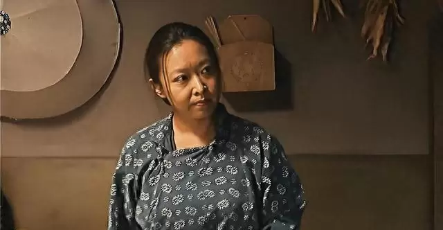 王秀娥与老丁的婚姻真相：一句“早点休息”揭开《父母爱情》隐性阶层裂痕 - 情报图
